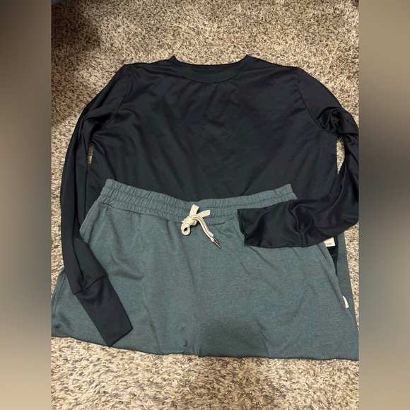 Vuori set performance jogger + daydream crew green/ black medium ✨ - Picture 9 of 13